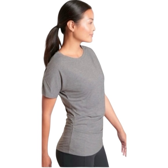 Athleta ‘Essence’ Pleated Short Sleeve Crew Neck T-Shirt in Heather Gray Size L - Picture 2 of 8